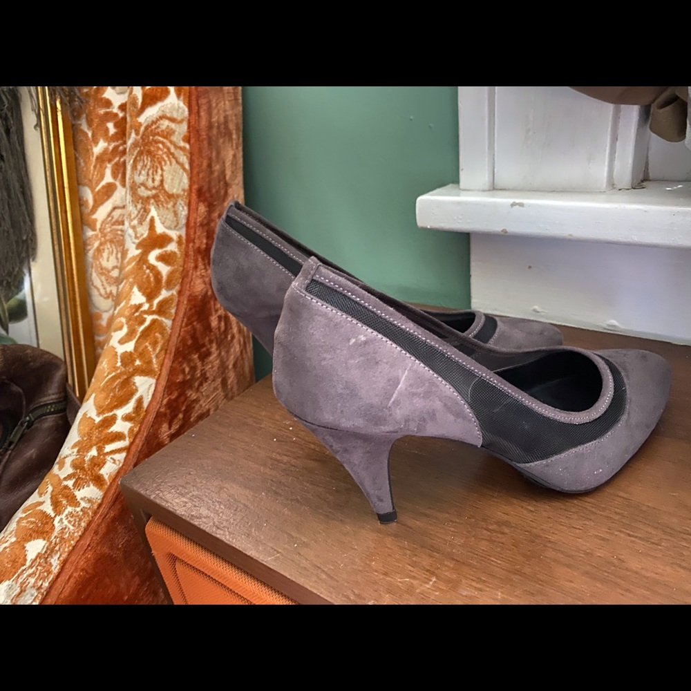 Call it Spring gray pumps - Picture 5 of 5